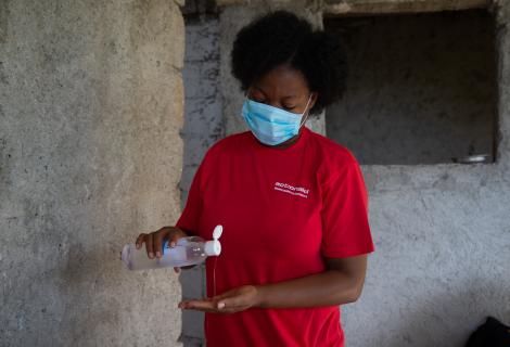 Mona Desir is a nurse in Haiti who gives free treatment to those in need,undefined