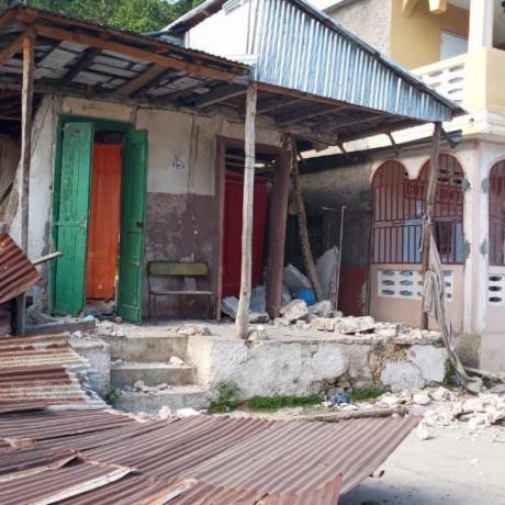 Houses destroyed by Haiti earthquake 