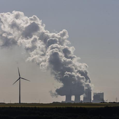 Aerial of Coal Fired Power Plants in Germany © Bernd Lauter / Greenpeace