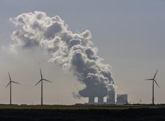 Aerial of Coal Fired Power Plants in Germany © Bernd Lauter / Greenpeace 