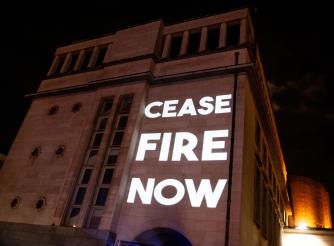 Mont des Arts lit up with remarkable projection demanding ceasefire