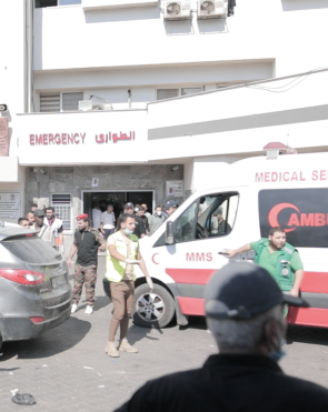 Gaza City. Injured arrive at Al Shifa hospital.