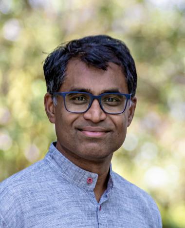 A portrait of Danny Sriskandarajah